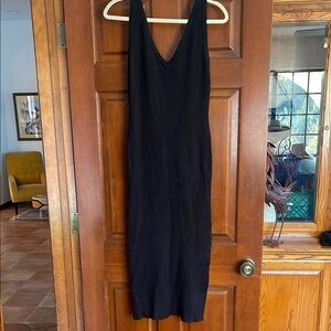 House of Harlow 1960 V-neck Sleeveless Dress